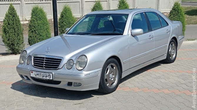 продам авто Mercedes E 320 E-klasse (W210) фото 2