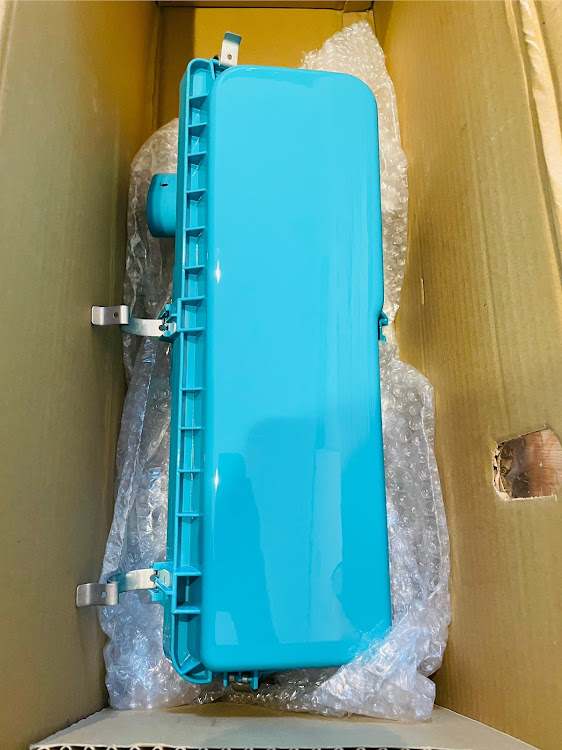 ミライースのカーブミラーごしの愛車・浸食？浸色？・ミントグリーンのやつら・ワンオフカラーリングホーンボタンに関するカスタム事例の投稿画像5枚目