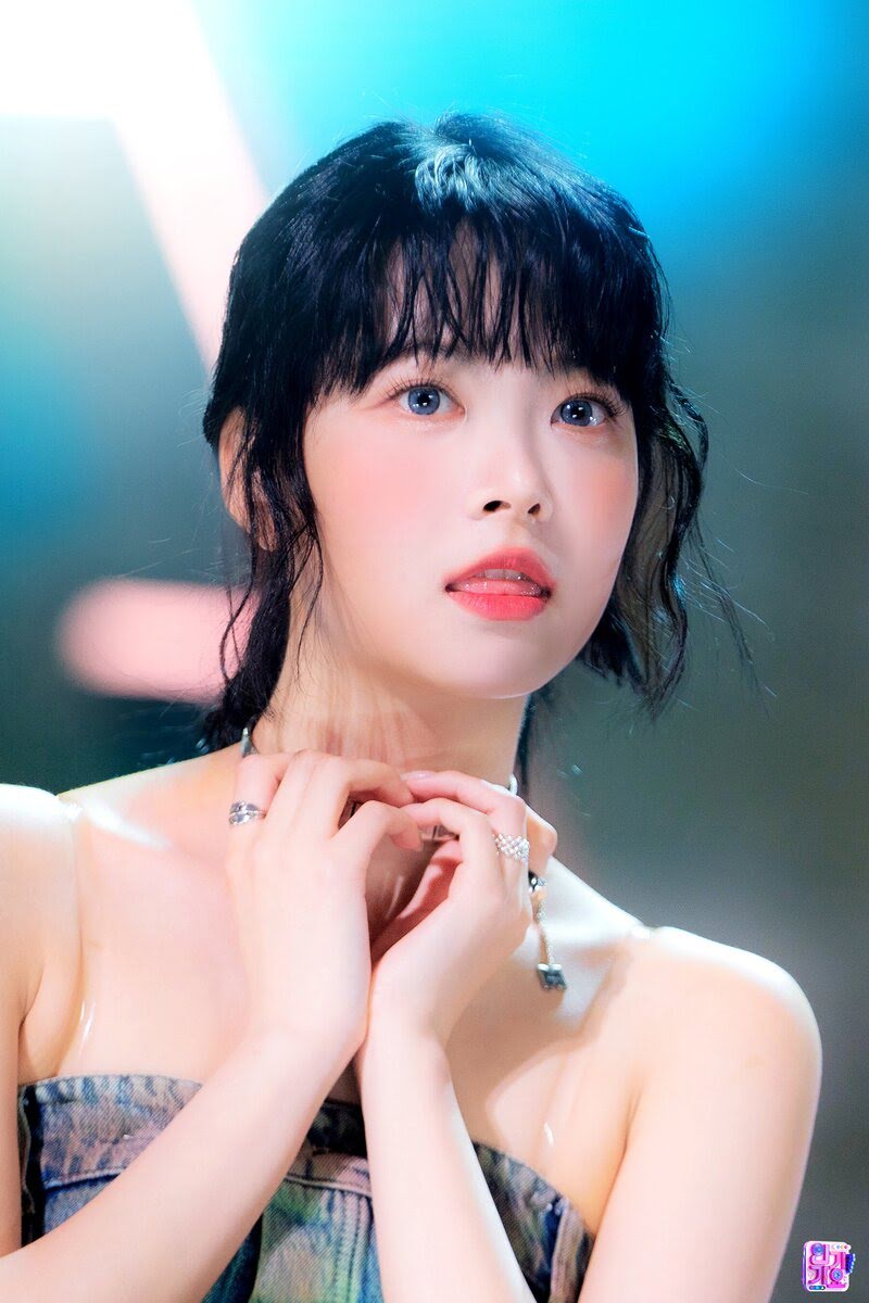 230507-LE-SSERAFIM-Eunchae-UNFORGIVEN-feat-Nile-Rodgers-at-Inkigayo-documents-1