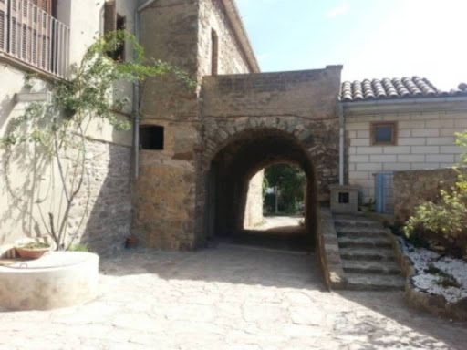 Farmhouse with pool 1