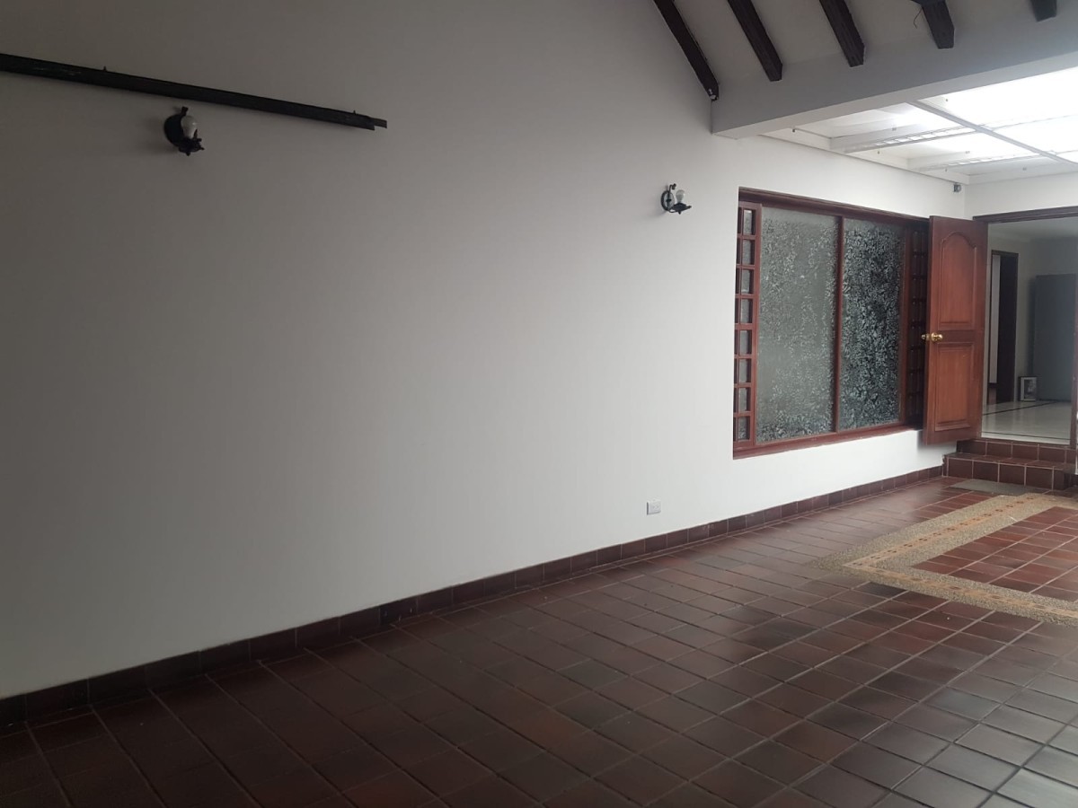 Casa En Venta - Santa Barbara Alta, Bogota