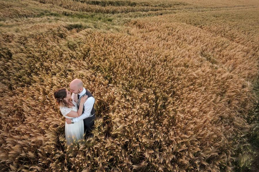 Fotógrafo de casamento Jonathan Debeer (iso800-jonathan). Foto de 28 de março 2018