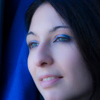 Portrait in Klein Blue di 