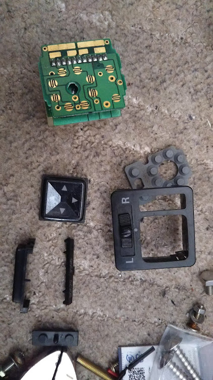 GTOの三菱GTO・DIY・ミラースイッチに関するカスタム事例の投稿画像1枚目