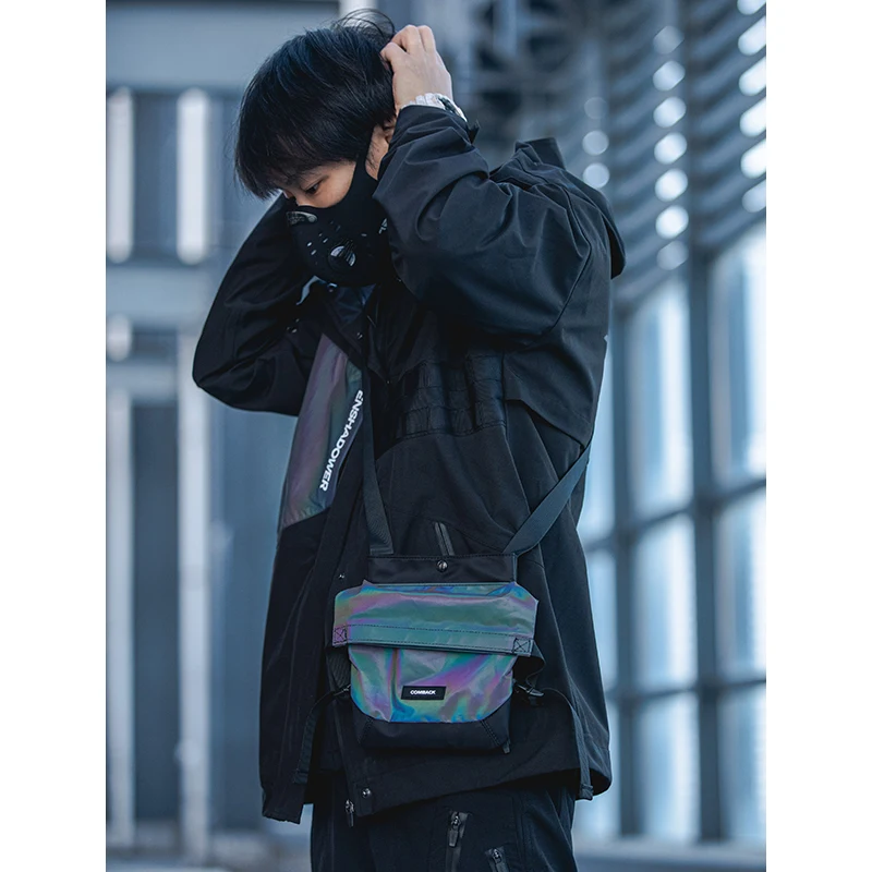 Bolsa Mensageiro Trendy Brand Colorida e Refletiva, Funcional e Moderna para o Ombro, Perfeita para Levar Seus Pertences com Estilo.