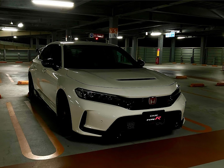シビックタイプRの#ホンダ・シビックタイプR・愛車に関するカスタム事例の投稿画像1枚目