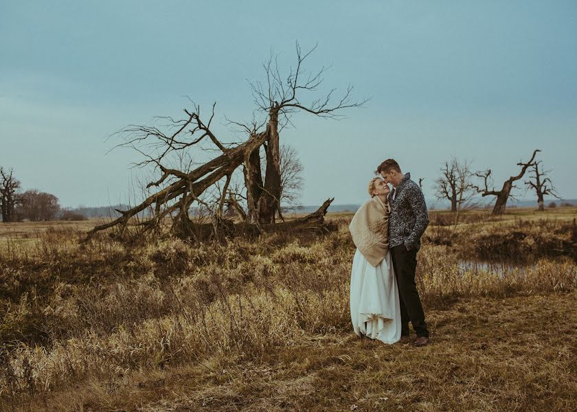 Fotógrafo de bodas Nika Witoń (onlyrealemotions). Foto del 26 de mayo 2017