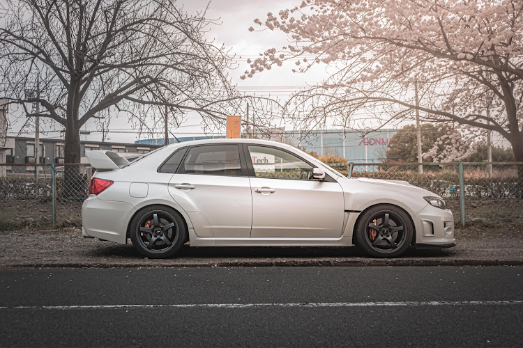インプレッサ WRX STIのインプレッサWRXSTI・WRX STI・桜とコラボ🌸・サクラと愛車・桜に関するカスタム事例の投稿画像1枚目
