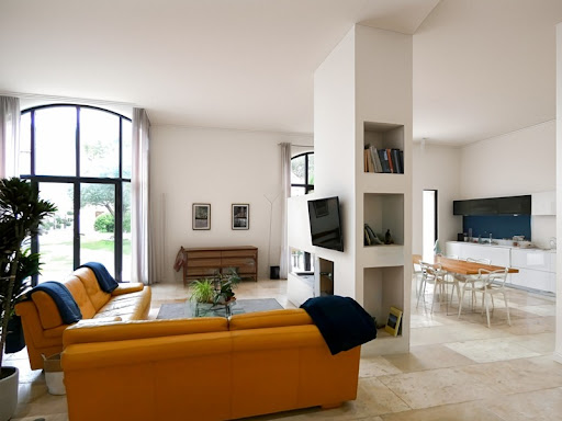 House with pool and terrace 3