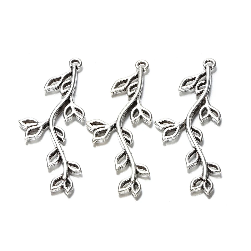 Metalen boomtak-blad charme connectors voor sieraden. Maak unieke en stijlvolle sieraden met deze veelzijdige verbinders en bedels.