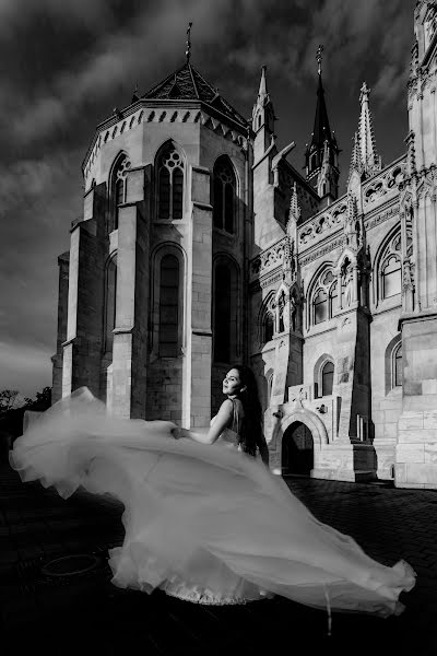 Fotógrafo de casamento Norbert Holozsnyai (hnfoto). Foto de 2 de dezembro 2021