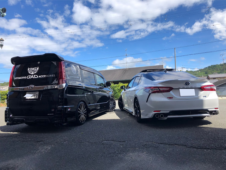 カムリの車好きは皆兄弟😍・アーッスすんごいこれ🤣・オフ会・クラウンアスリート・NOAHに関するカスタム事例の投稿画像3枚目