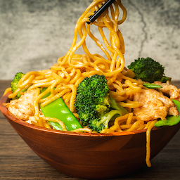 Chicken Lo Mein