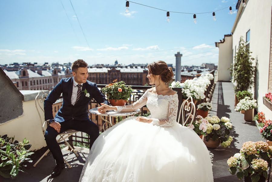 Fotógrafo de casamento Nina Zhafirova (ninazhafirova). Foto de 2 de dezembro 2020