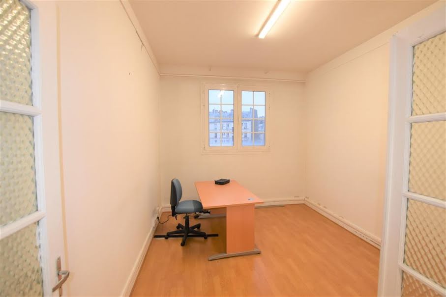 Location  locaux professionnels  21 m² à Paris 17ème (75017), 1 100 €