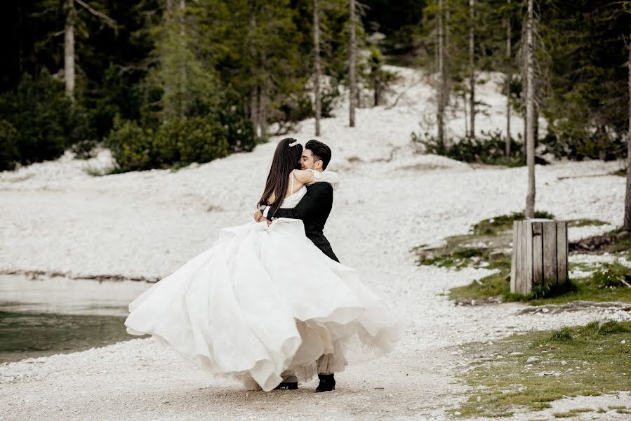 Wedding photographer Corneliu Panzari (beststudio). Photo of 16 April 2020