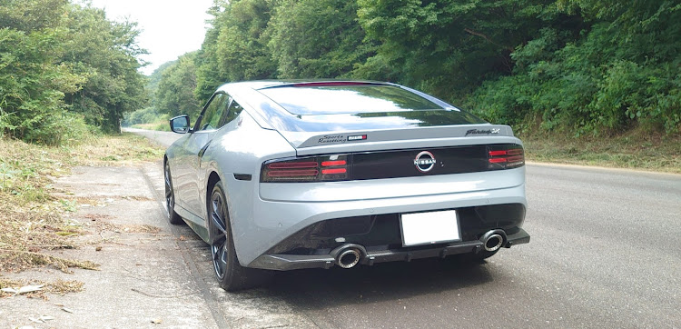 フェアレディZのステルスグレー・RZ34・スポリセtype2・山と愛車・ドライブに関するカスタム事例の投稿画像1枚目