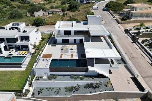 House 4