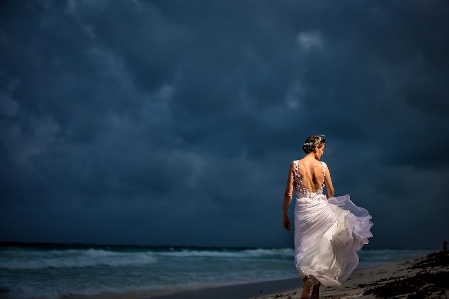 Fotografo di matrimoni Alan Fresnel (alanfresnel). Foto del 6 giugno 2016