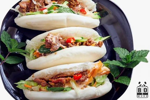 Classic Chilli Chicken Bao