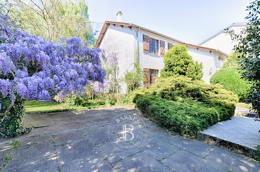 House with garden and terrace 1
