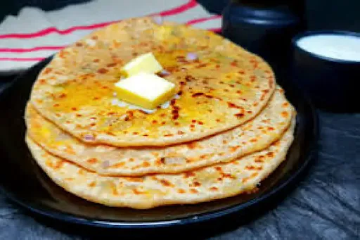 2 Paneer Paratha + Raita