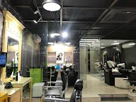 Looks Unisex Salon photo 1