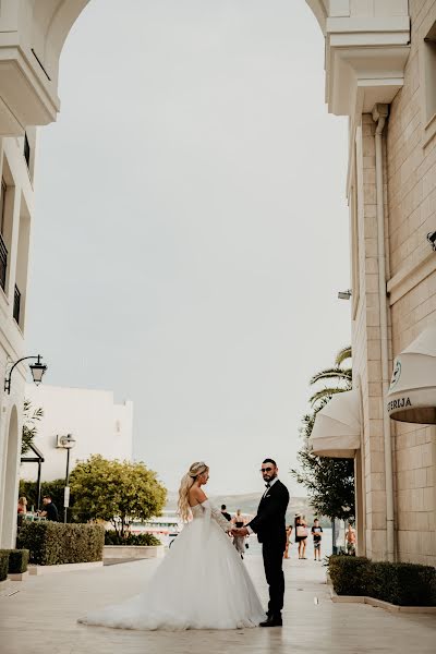 Fotógrafo de casamento Nina Mesha (photofabrique). Foto de 9 de janeiro 2022