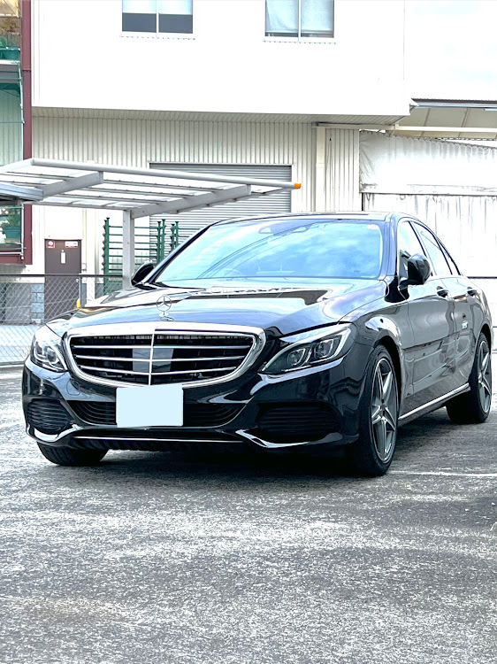 Cクラス セダンのメルセデスベンツ・W205・C200に関するカスタム事例の投稿画像1枚目