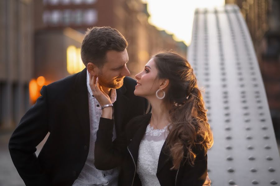 Fotógrafo de casamento Elizaveta Romanova (romanovahamburg). Foto de 11 de abril 2020