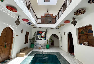 Riad avec terrasse et piscine 14