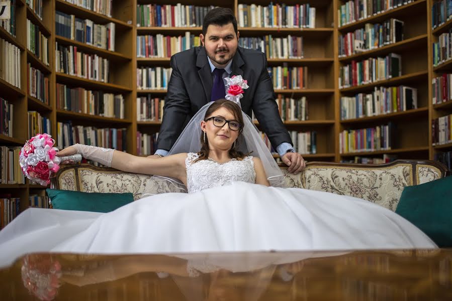 Fotografo di matrimoni Gábor Tóth (tgphotography). Foto del 17 settembre 2020