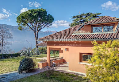 Villa with garden and terrace 5