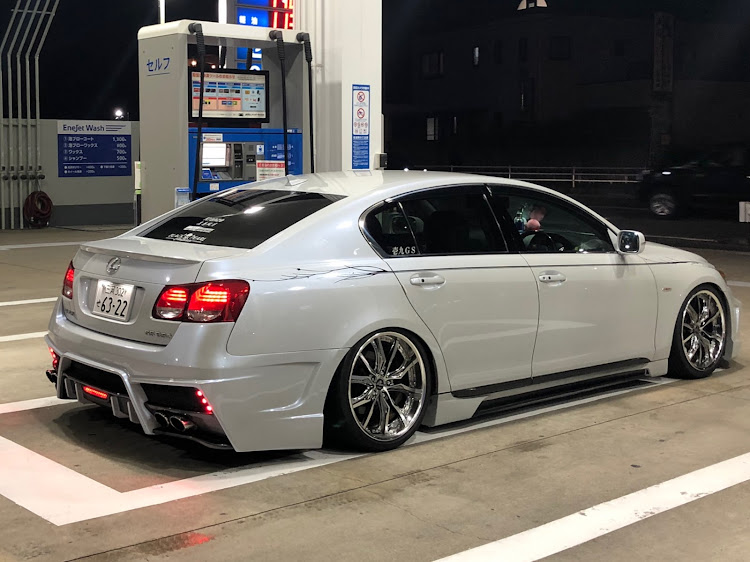 GSの車高あげ・GS350・快適仕様に関するカスタム事例の投稿画像1枚目