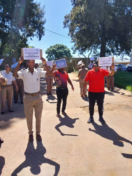 Members of Popcru picketing outside the Lusikiski correctional services centre on Monday.