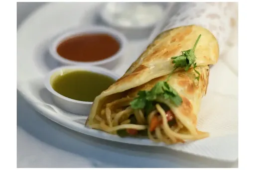 Veg Noodles Roll With Cheese