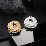 23 Gold And Silver