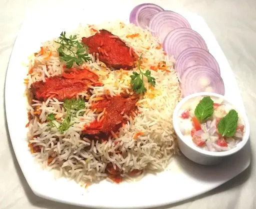 Boneless Chicken Tikka Biryani [650 Ml, Serves 1]