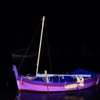 Purple boat night di 