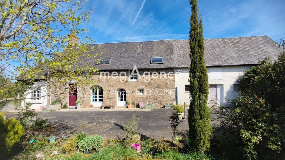 Vente maison 5 pièces 125 m² à Saint-Martin-de-Landelles (50730), 206 000 €