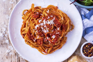 Easy Tomato Pasta Sauce