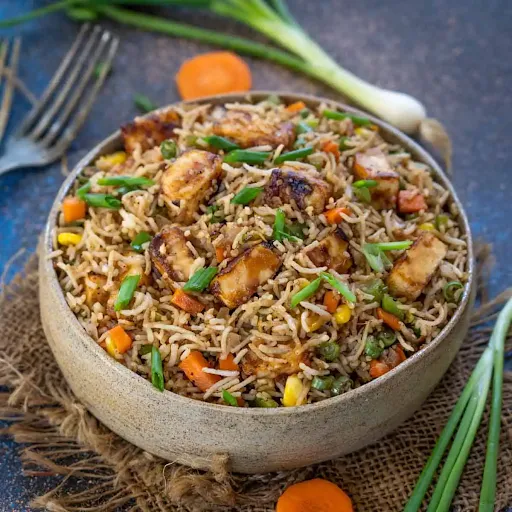 Chicken Paneer Veggie Fried Rice [750 Ml]