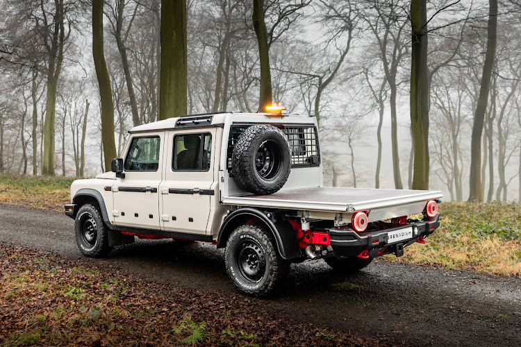 The Chassis Cab features an exposed ladder frame behind the passenger cabin, giving customers and aftermarket vehicle converters a wide range of body-building options that are enhanced by the 3,500kg towing capability.