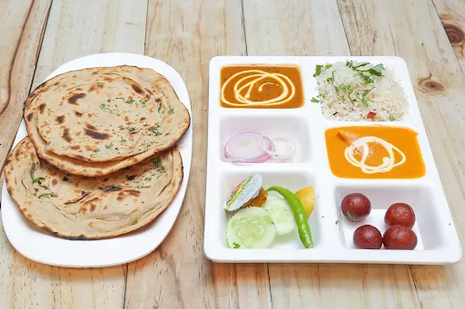 Special Thali With Tandoori Roti