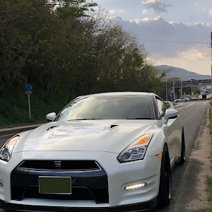 NISSAN GT-R R35