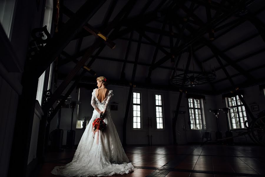 Fotógrafo de bodas Lyubov Chulyaeva (luba). Foto del 5 de marzo 2015