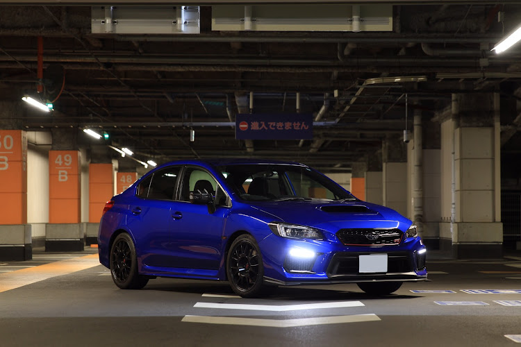 WRX STIのドライブ・筑紫野イオン・立体駐車場・はま寿司に関するカスタム事例の投稿画像2枚目