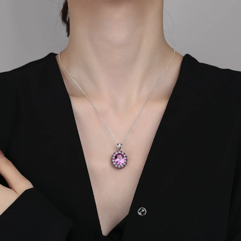 Collier pendentif femme en argent sterling et diamants haute teneur en carbone, un bijou étincelant pour sublimer votre style.