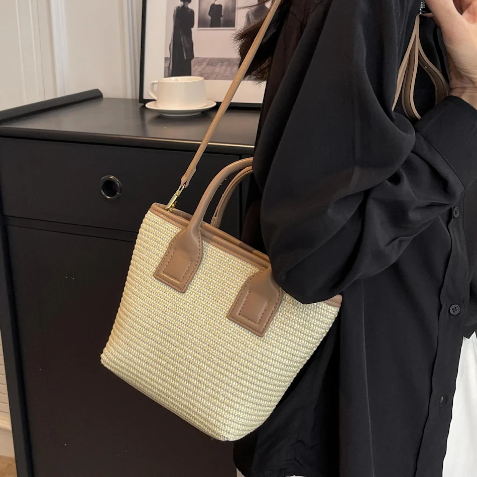 Damen Stroh gewebte hochwertige tragbare Eimer-Tasche, stilvoll und praktisch für den täglichen Gebrauch und Reisen.
