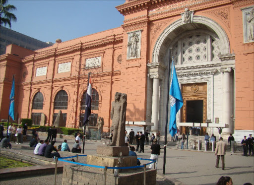 SPECTACULAR: 1. National Museum in Cairo where the Mummies-bodies-of Ancient Egyptian kings and queens are preserved.